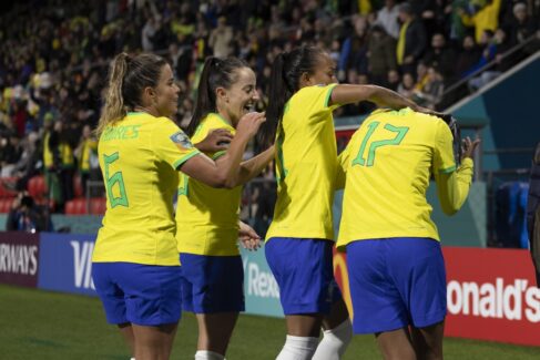 Fifa lança marca da Copa do Mundo Feminina de 2027 no Rio
