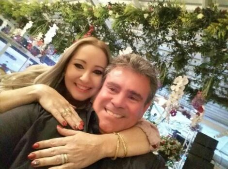 Marisa Cristina Perez de Sá -Ricardo Rodrigues de Sá comemoram 11 anos de casados com a linda família que construíram e espalhando muita cumplicidade, alegria e amor. Parabéns! Bodas de Aço