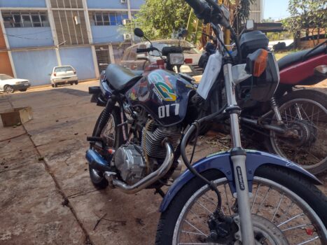 Jovem é preso por adulteração de sinal identificador de veículo automotor (Foto: Divulgação – O Diário de Barretos) Jovem é preso por adulteração de sinal identificador de veículo automotor (Foto: Divulgação - O Diário de Barretos)