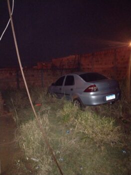 Carro roubado de motorista de aplicativo é recuperado pela GCM (Foto: Divulgação – O Diário de Barretos) Carro roubado de motorista de aplicativo é recuperado pela GCM (Foto: Divulgação - O Diário de Barretos)