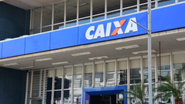 As agências bancárias de todo o país funcionam até esta terça-feira (30), que é o último dia útil para atendimento presencial.