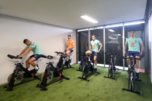 treinos brasil A Seleção Brasileira está treinando desde segunda-feira (4), em Belém (PA), para fazer a estreia nas Eliminatórias da Copa do Mundo 2026.