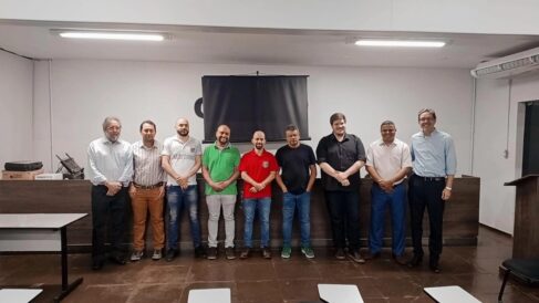 WhatsApp Image 2023-11-30 at 17.32.23 Em entrevista coletiva realizada na noite de quarta (29), foi apresentada a nova diretoria do Barretos Esporte Clube que tem como presidente o advogado Jailton Rodrigues dos Santos, juntamente com o vice-presidente e diretor de futebol, José Reinaldo Borges, o de 2º vice-presidente por Marcelo Rios Witzel, secretário geral Cleberson Roberto Vieira dos Santos e o tesoureiro Rosemir Rezende Nabib.