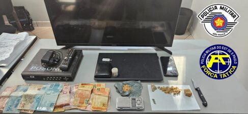 Homem é preso por tráfico durante ação conjunta das Polícias Militar e Civil (Foto: Divulgação- O Diário de Barretos) Homem é preso por tráfico durante ação conjunta das Polícias Militar e Civil (Foto: Divulgação- O Diário de Barretos)