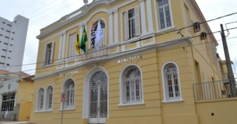 Prefeitura de Olímpia A Prefeitura de Olímpia orienta os candidatos interessados que as inscrições para o Concurso Público 01/2023 irão se encerrar no dia 11, às 23h59.
