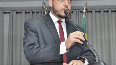 Um requerimento apresentado pelo vereador Chafei Amsei Neto no legislativo de Barretos durante este ano, solicitou a abertura do calçadão 17