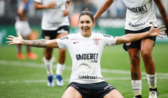 Corinthians vence e está na final do Mundial Feminino