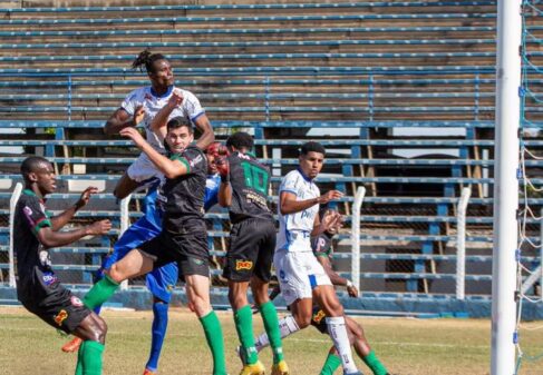 BEC e monte azum As equipes do Atlético Monte Azul e Barretos Esporte Clube jogaram neste domingo (7), no estádio Otacília Patríca Arroyo, em Monte Azul Paulista, pela 4ª rodada da Copa Paulista.