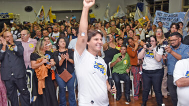 PP lança pré-candidatura de Raphael Oliveira a prefeito
