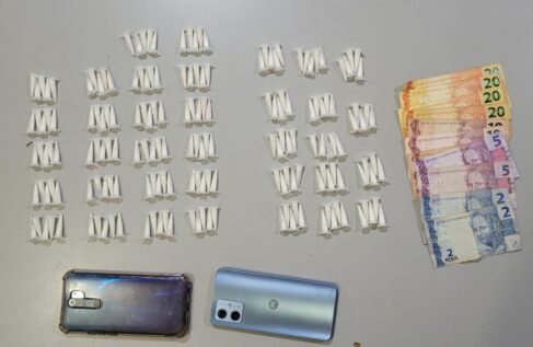 Adolescentes infratores surpreendidos com cocaína em Guaíra (Foto: O Diário de Barretos) Adolescentes infratores surpreendidos com cocaína em Guaíra (Foto: O Diário de Barretos)