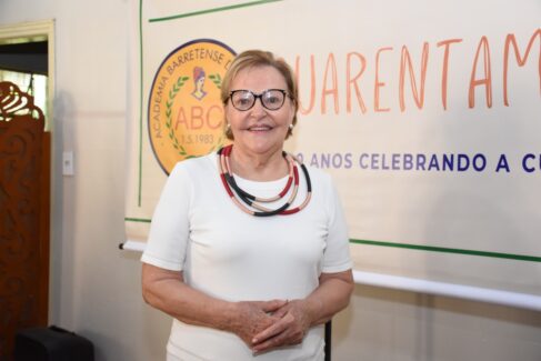 Rosa Carneiro é empresária e presidente da Academia Barretense de Cultura Um diálogo edificante