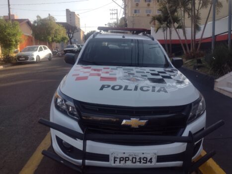Jovem é preso por adulteração de sinal identificador de veículo (Foto: O Diário de Barretos) Jovem é preso por adulteração de sinal identificador de veículo (Foto: O Diário de Barretos)