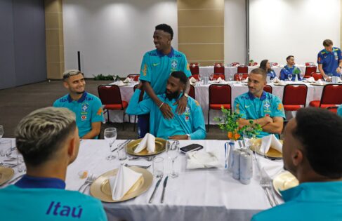 Seleção Brasil O treinador Dorival Jr. comandou nesta segunda-feira (11), no Estádio Mangueirão, em Belém, o primeiro treino da Seleção Brasileira para os jogos contra Venezuela e Uruguai, pelas Eliminatórias para a Copa do Mundo de 2026.