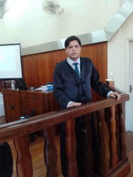 WhatsApp Image 2024-11-14 at 16.32.46 O Tribunal do Júri de Colina julgou na quinta-feira (14), no Fórum da cidade, o réu Joelson Fernandes Silva, acusado de tentar matar a golpes de faca