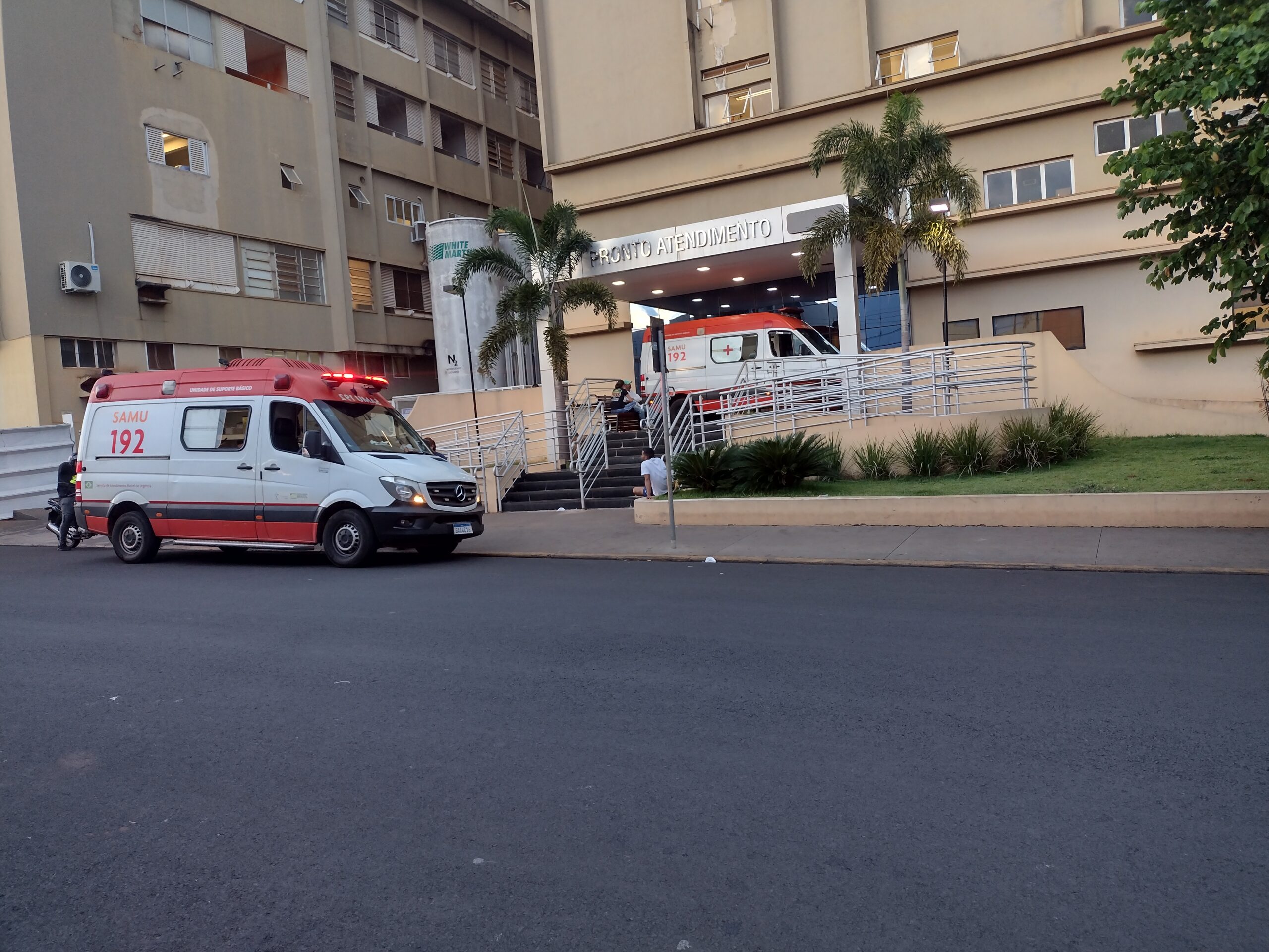 Auxiliar de serviços gerais é vítima de tentativa de homicídio