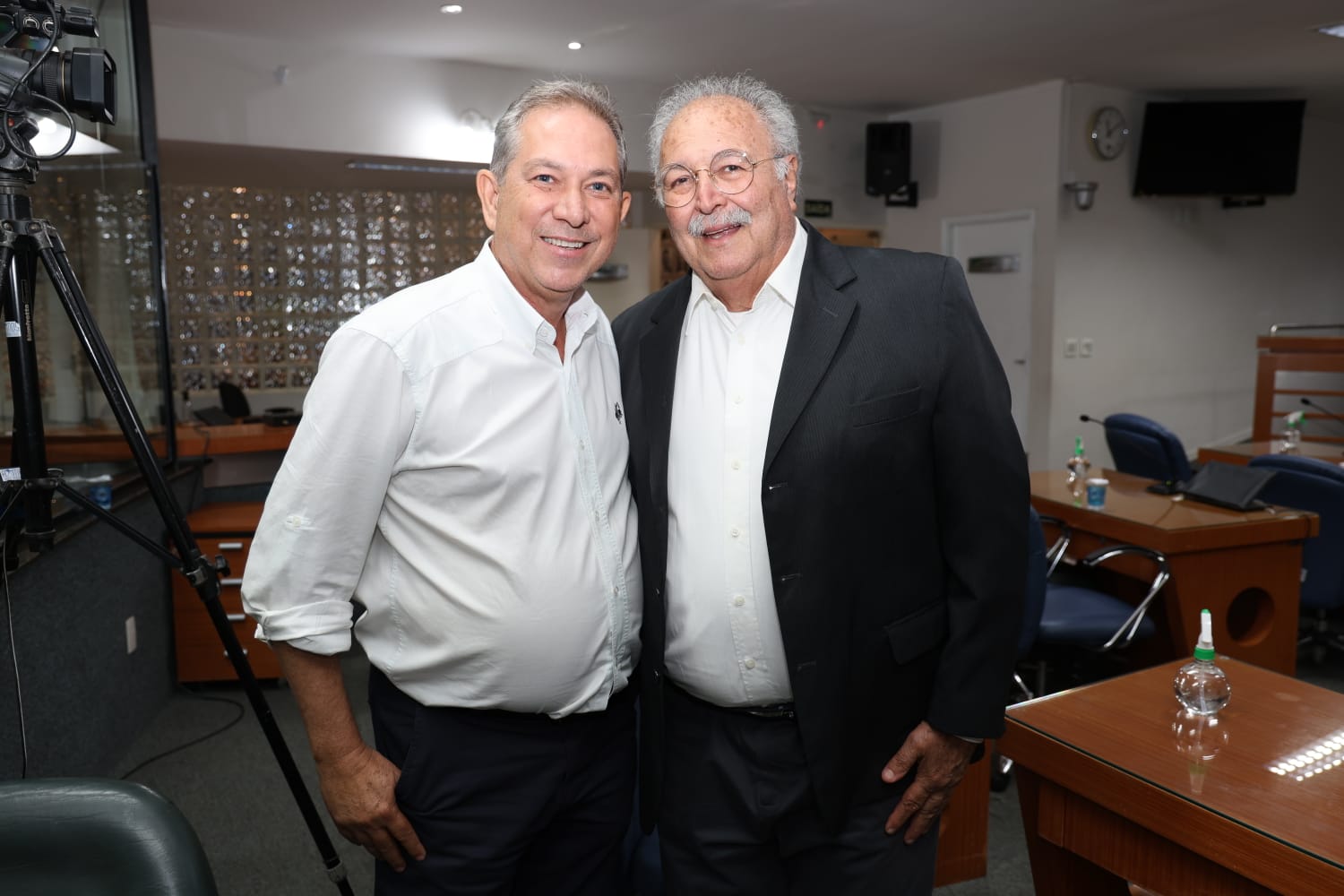 Secretários também terão missão de liderar, afirma prefeito Odair Silva