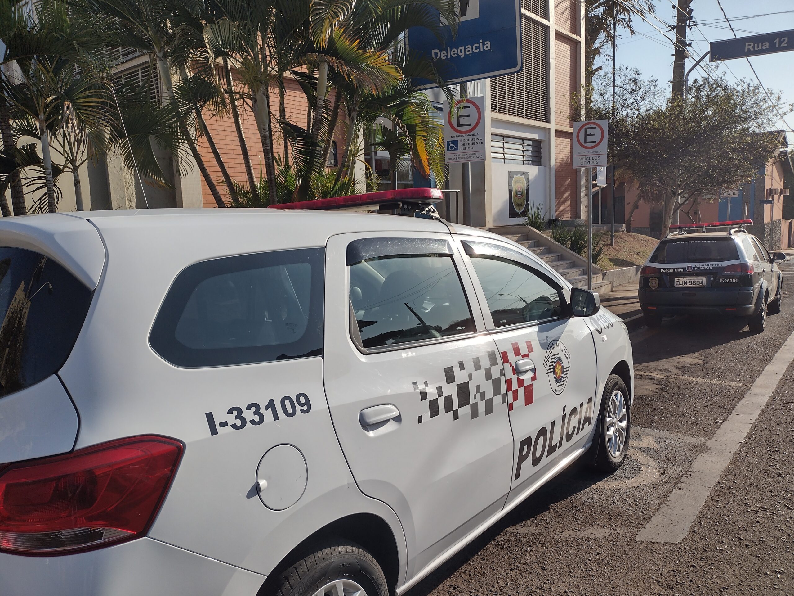 Procurado por em roubo é preso com moto adulterada