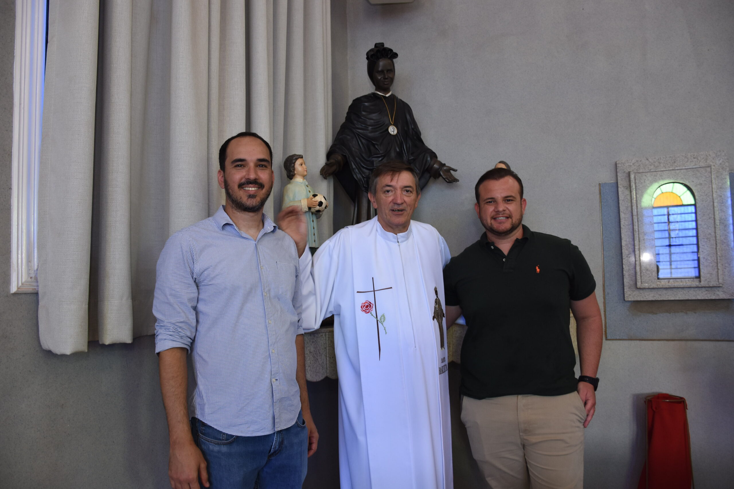Comunidade católica agenda tríduo e quermesse de Santa Bahkita