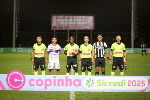 IMG-20250104-WA0137 Árbitro de Barretos apita jogo da Copinha em São Carlos