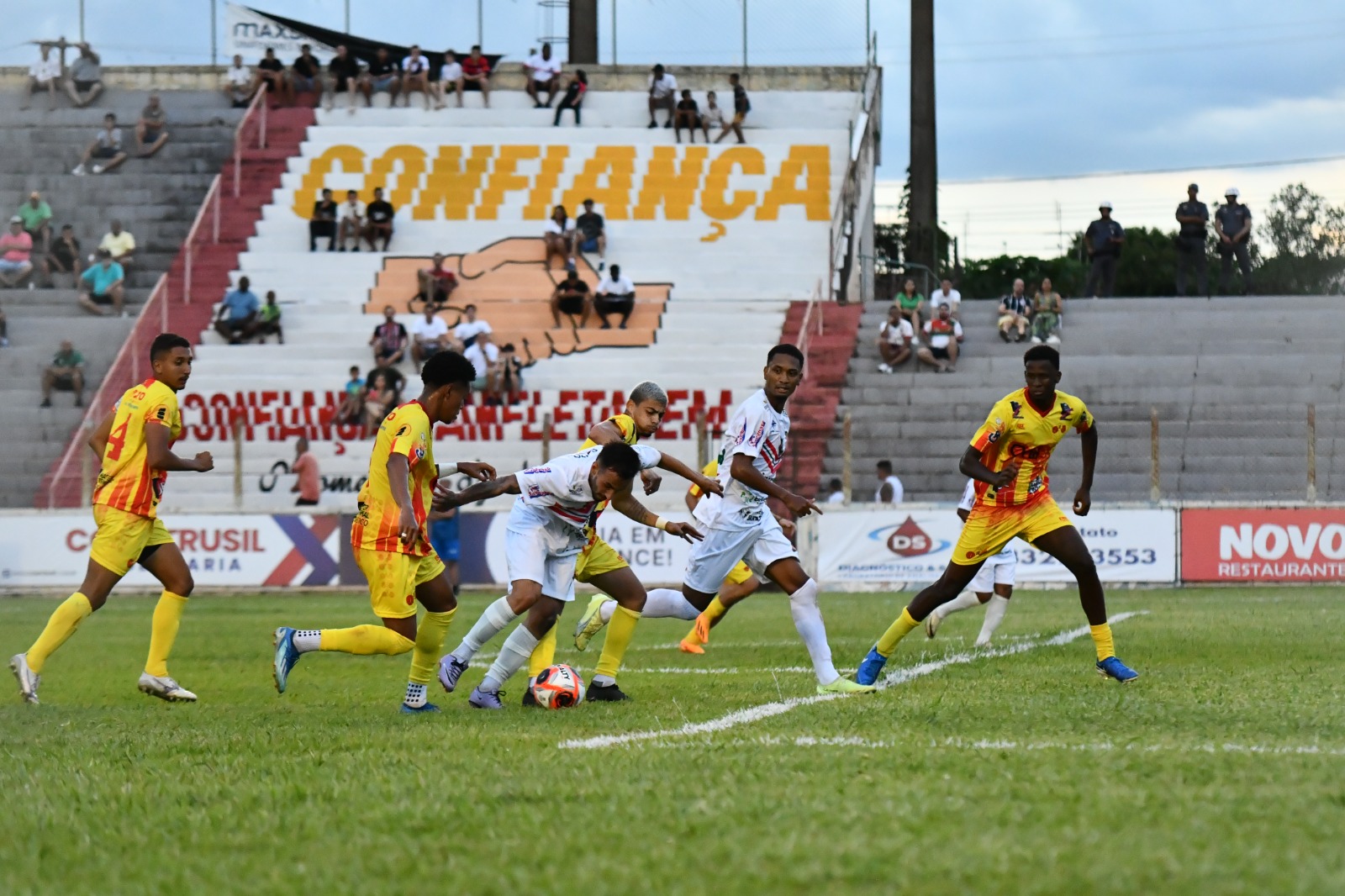 BEC vence o Jabaquara com dois gols nos acréscimos