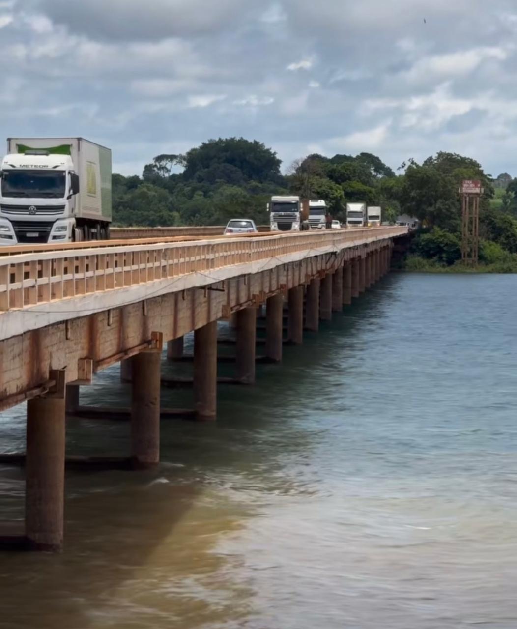 Desabamento em Tocantins chamou atenção para a ponte na divisa dos estados de SP e MG
