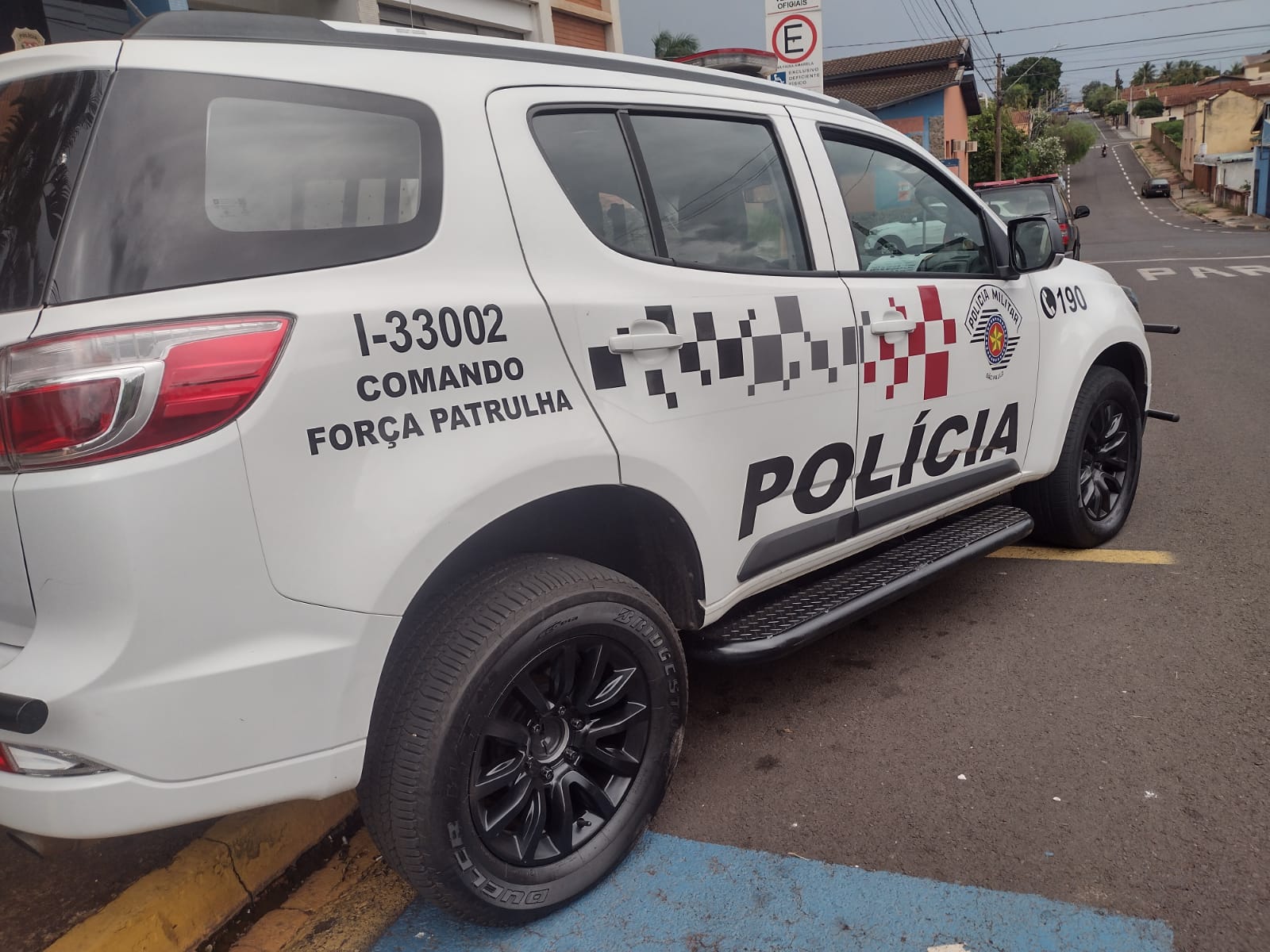 PM aborda indiciado que comercializada drogas de bicicleta