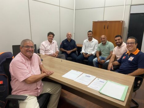 WhatsApp Image 2025-01-08 at 15.41.47 O presidente da Câmara de Barretos, Luiz Paulo Vieira – Lupa e o vereador cabo Marcos Mariano acompanhado de assessores, participaram de reunião na Secretaria Municipal de Ordem Pública