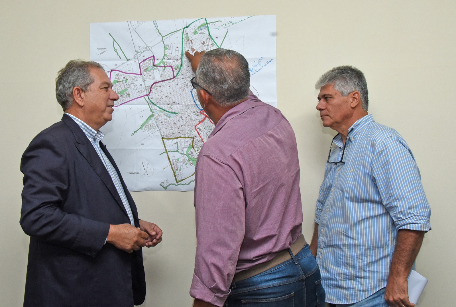 Mutirão de Limpeza será realizado em quatro dias anuncia prefeito Odair Silva