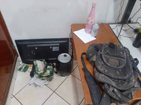 WhatsApp Image 2025-01-20 at 15.24.59 Os policiais militares apresentaram no Plantão Policial um caso de furto em estabelecimento, ocorrido em uma empresa na rua 32 no centro, às 03h45 da madrugada de segunda-feira (20).
