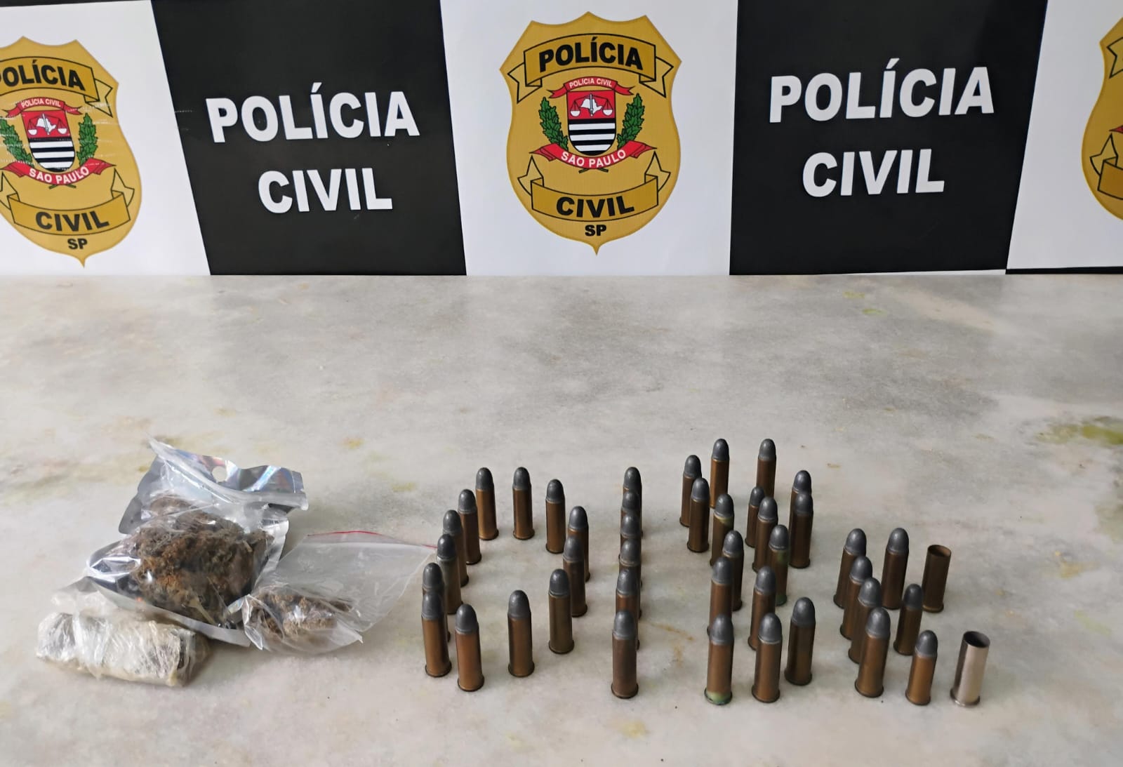 DIG e DISE Barretos fazem apreensão de drogas na capital