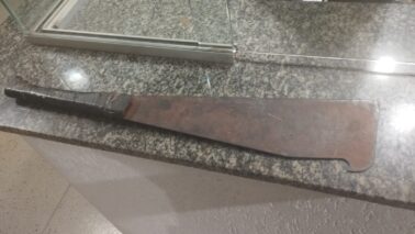 A equipe do Comando Grupo Patrulha foi acionada via COPOM 190 para o atendimento da ocorrência de Violência Doméstica, no bairro Hussein Genha.