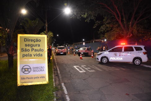 goliveira@gmail.com A cidade de Barretos recebeu na noite de sábado (18), a Operação Direção Segura Integrada desenvolvida em parceria entre o DETRAN.SP e a Polícia Militar de Barretos.