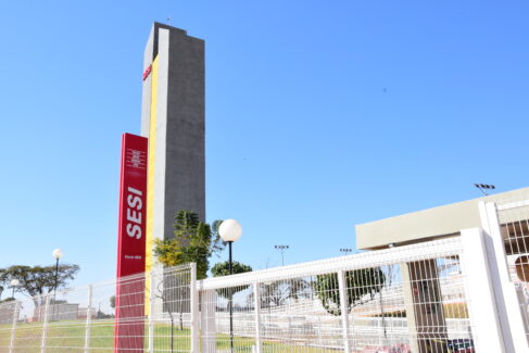 Unidade do Sesi Barretos também oferece atividades esportivas Unidade do Sesi Barretos também oferece atividades esportivas