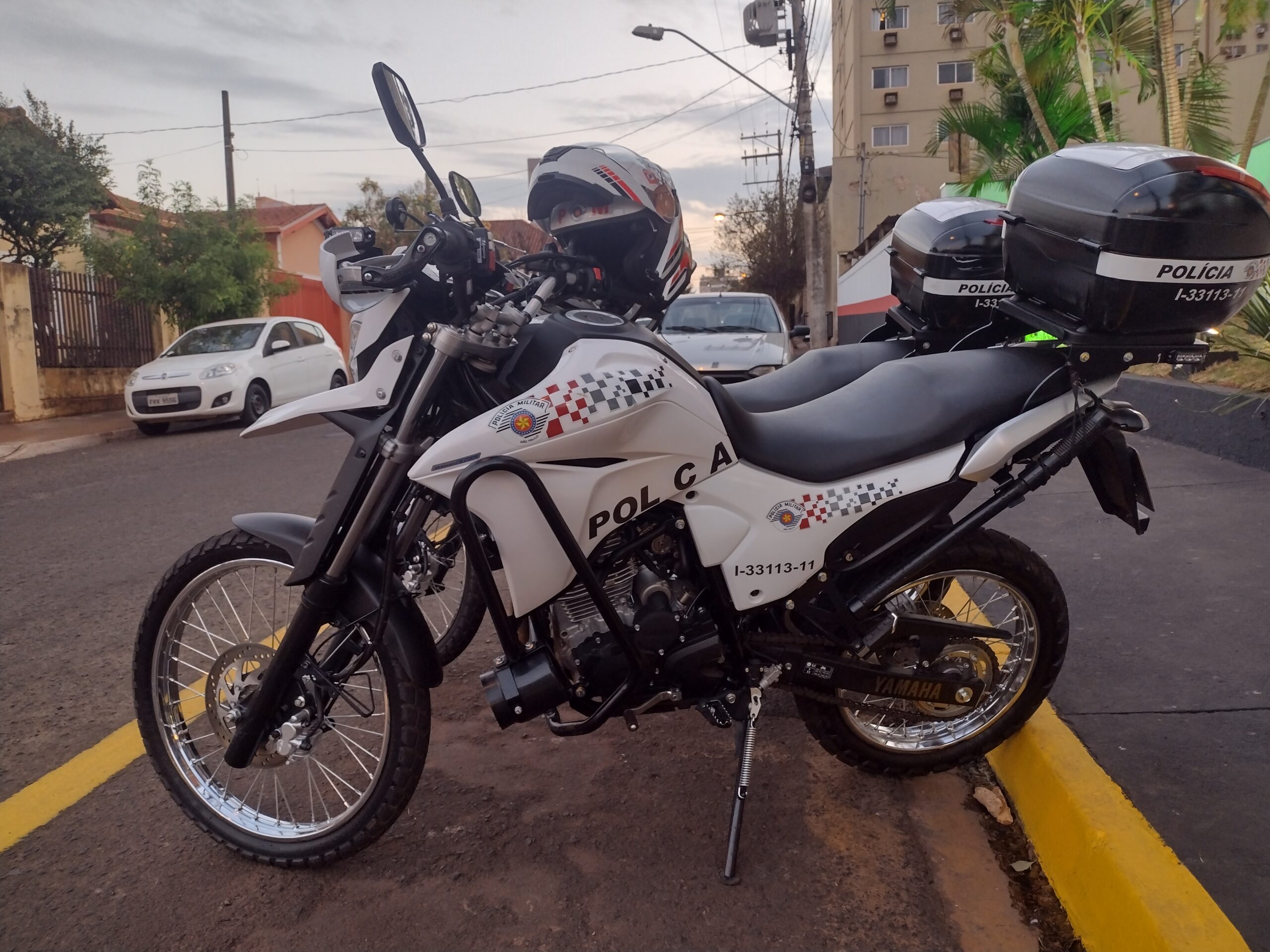 Adolescente é surpreendido com drogas no Christiano Carvalho