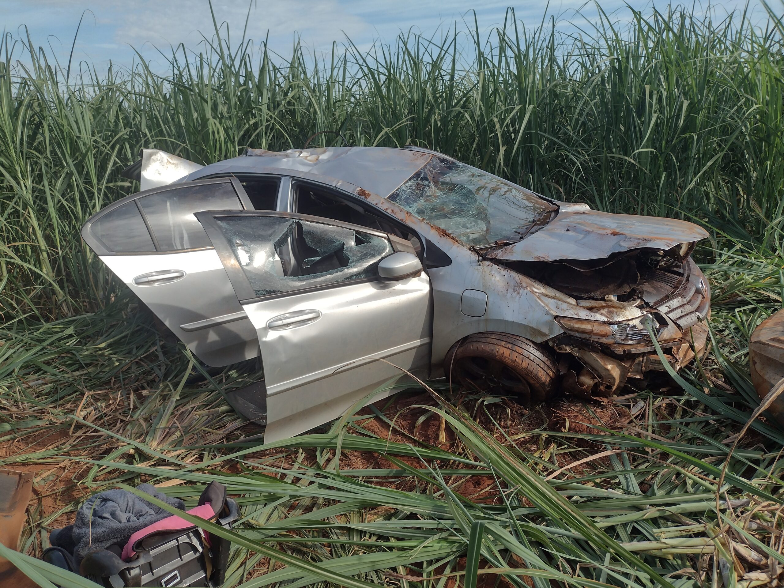 Condutor fica ferido em acidente na vicinal Luiz Carlos Arutin