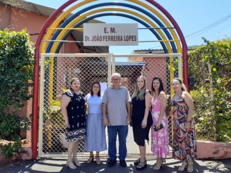 A secretária de Educação de Onda Verde, Márcia Antonieli, acompanhada da diretora-geral Letícia Trevisan e da técnica Paula, realizaram uma visita à Escola João Ferreira Lopes