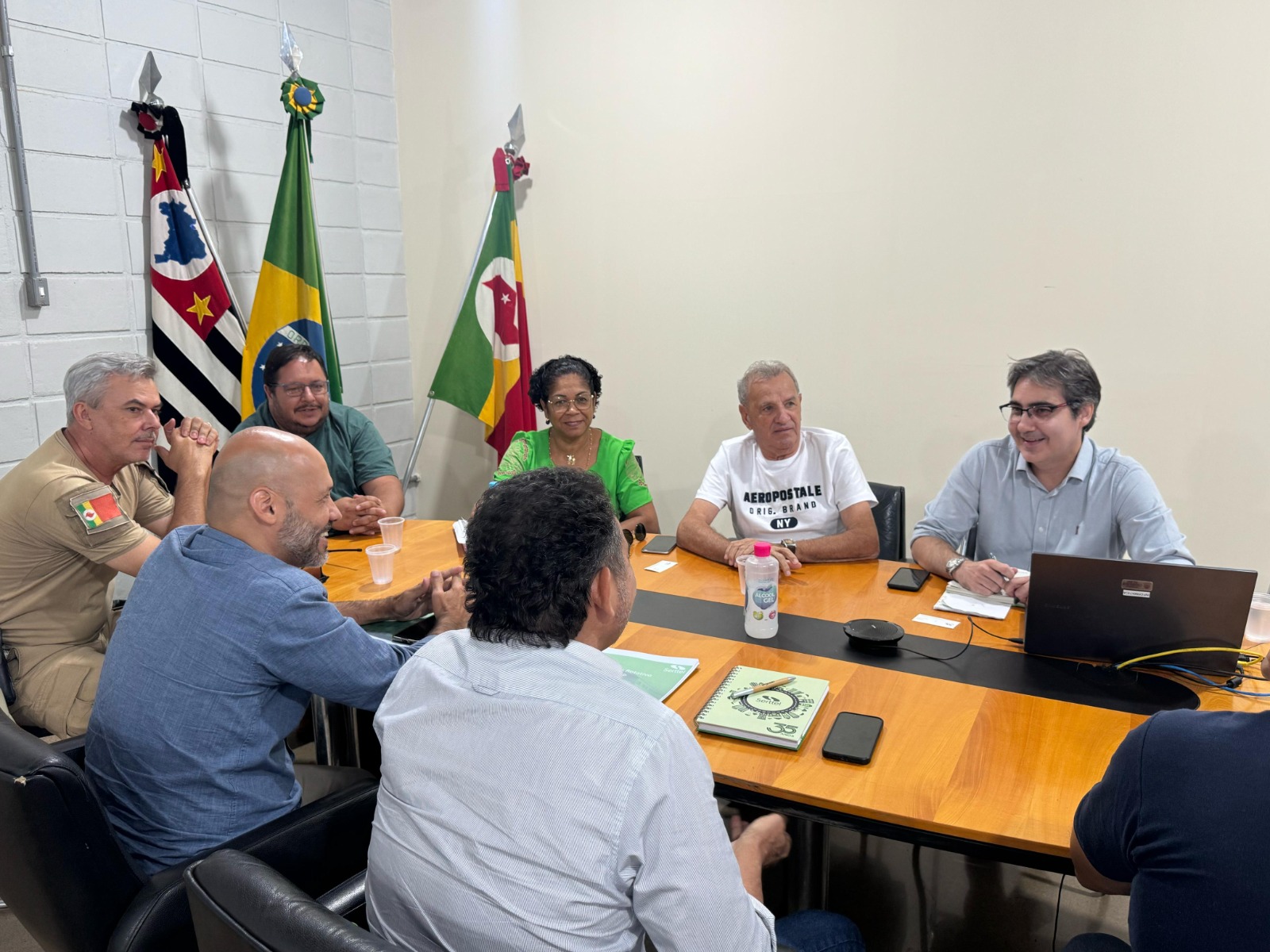 Reunião define implantação de sistema de segurança integrado à Zona Azul