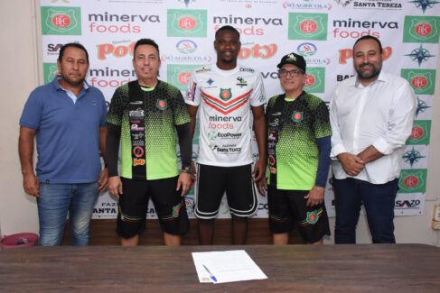 A diretoria do Barretos Esporte Clube, através do presidente Anderson Souza Alves e o diretor Silvando Souza, anunciaram na tarde desta terça-feira (25), a contratação do atacante Rodrigo Fuzil, 23 anos, para a sequência do Campeonato Paulista da Série A-4.