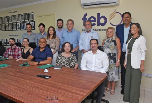 Prefeito Odair reuniu com integrantes do conselho e da reitoria do Unifeb (Foto: Divulgação)