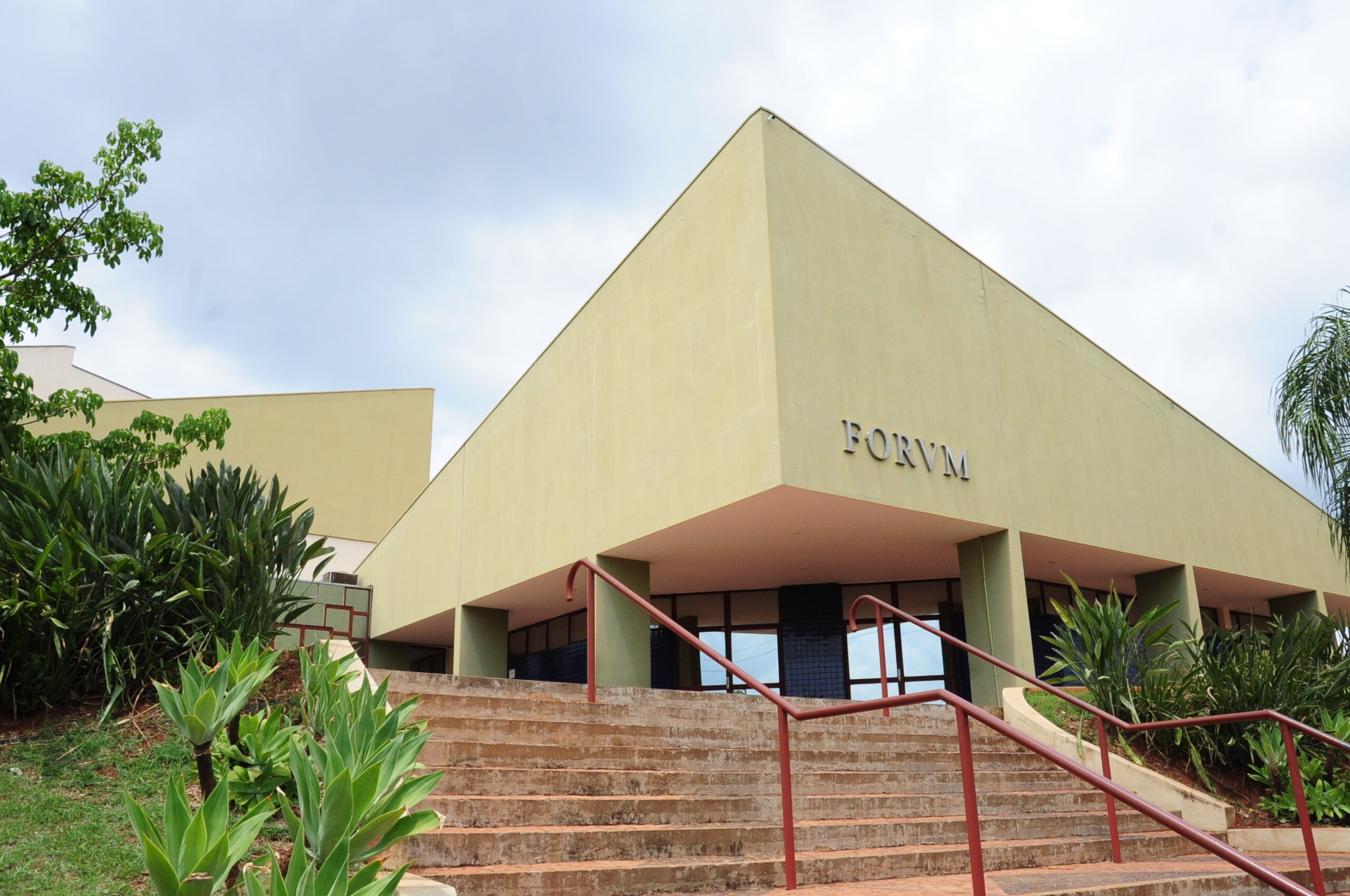 Réu é absolvido em julgamento de homicídio