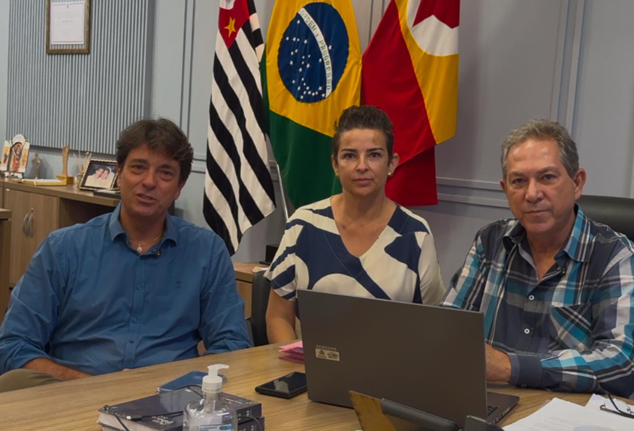 Prefeito envia para Câmara projetos referentes a vencimentos de servidores