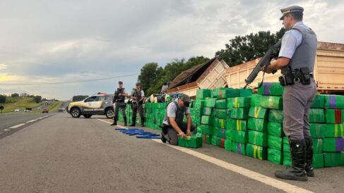 Equipes do 5° Batalhão de Polícia Rodoviária estavam em patrulhamento, quando desconfiaram de um veículo (Foto: SSP)