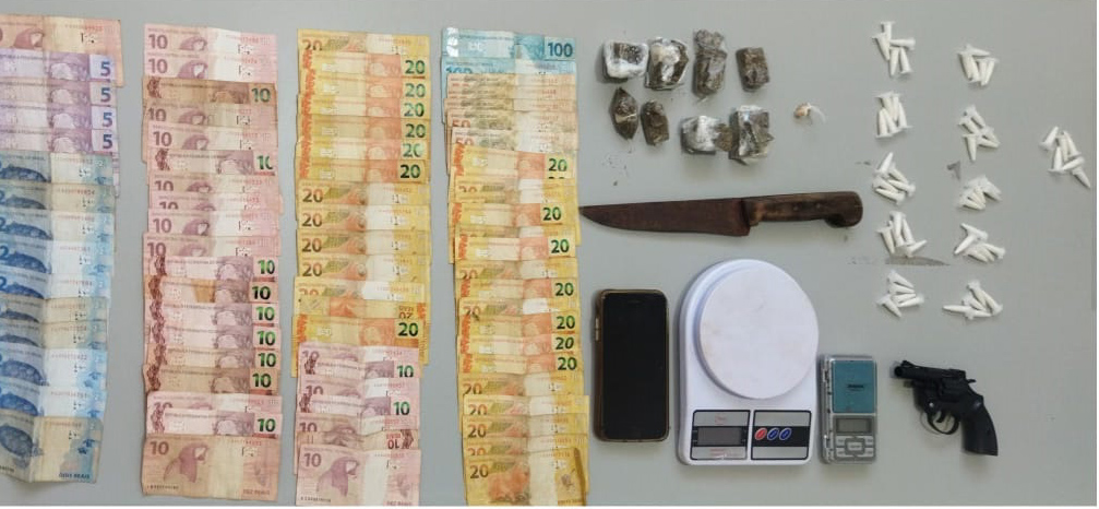 Polícia aborda suspeito e apreende drogas em Guaíra
