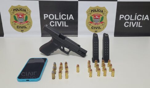 Polícia Civil apreende arma em investigação que apura disparos contra imóvel em Bebedouro (Foto: O Diário de Barretos) Polícia Civil apreende arma em investigação que apura disparos contra imóvel em Bebedouro (Foto: O Diário de Barretos)