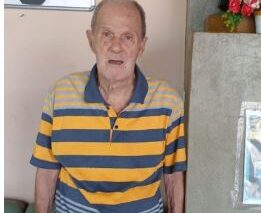 Comemorou aniversário de 92 anos no último dia 14 de março, o ex-jogador e ex-treinador do Barretos Esporte Clube, Adésio de Almeida.