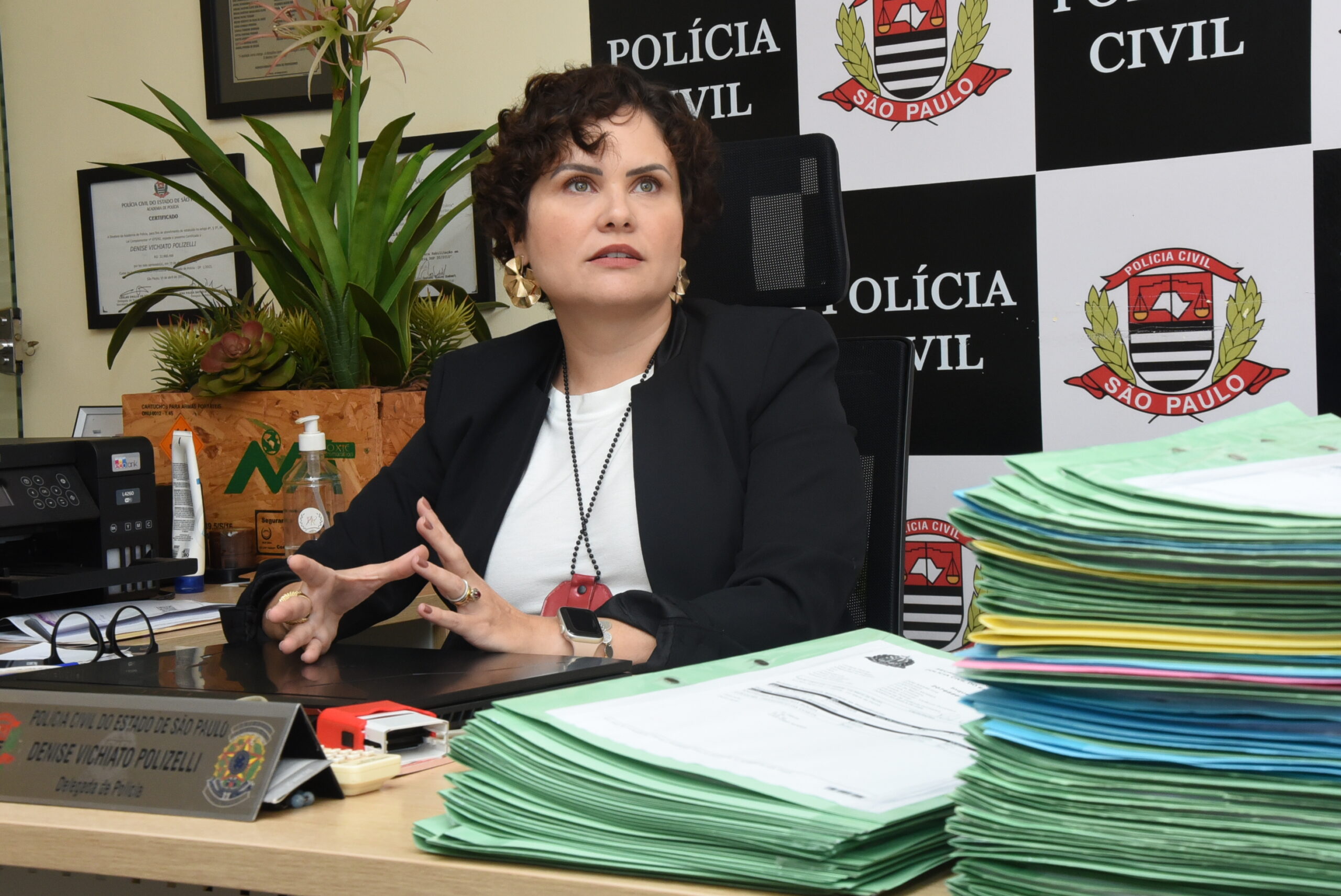 Acusado de feminicídio se entrega à polícia de São Paulo
