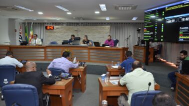 Vereadores durante sessão realizada nesta quarta-feira de Cinzas (Foto: Comunicação Câmara)