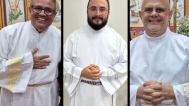 A Diocese de Barretos ganhará três novos diáconos para atuarem na Igreja Católica de Barretos. A celebração de ordenação que será presidida pelo bispo Dom Milton Kenan Júnior está agendada para esta sexta-feira (21), às 19h30 na Catedral.