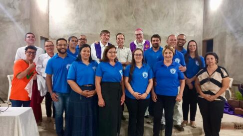 As festividades do Padroeiro São José terminaram na noite desta quarta-feira (19), com missa e procissão na comunidade localizada na rua 06, pertencente a paróquia Santo Antônio de Pádua.