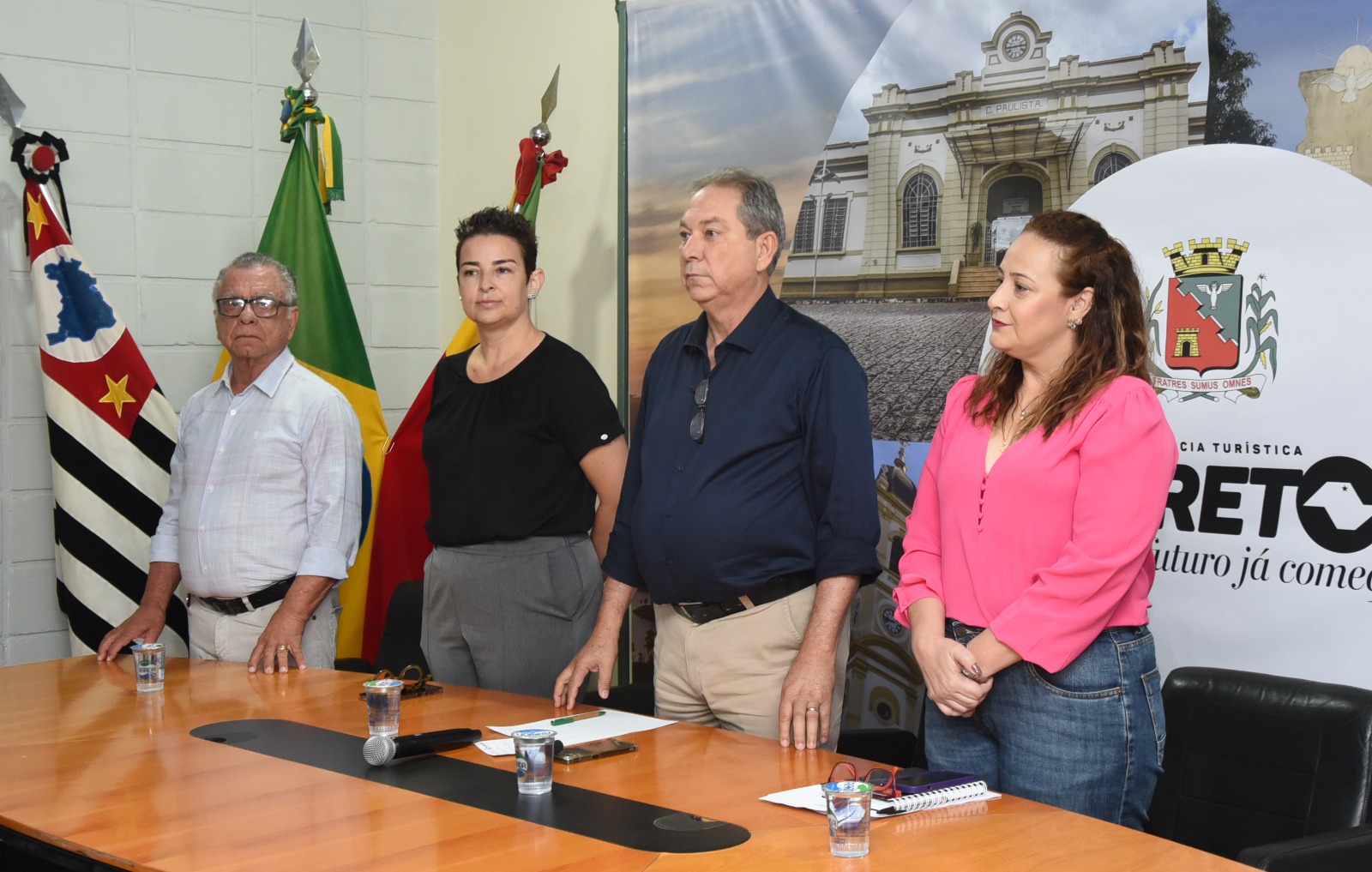 Prefeito repudia ato de músicos e reafirma compromisso com a legalidade